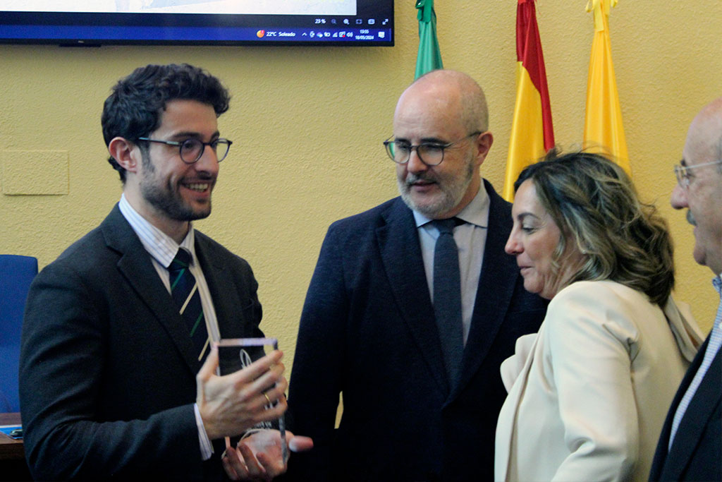 UCIPE entrega el XV premio Lolo de Periodismo Joven a Fernando Bonete, en las I Jornadas de Comunicación: Beato Lolo, comunicador de la Verdad.